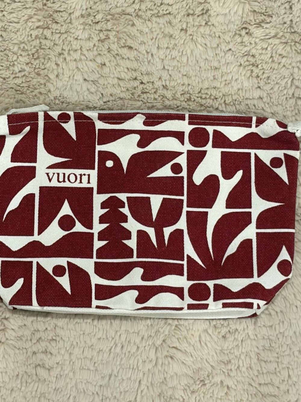 Vuori x Cody Hudson Holiday Canvas Travel Pouch Cosmetic Bag Strawberry Red‎